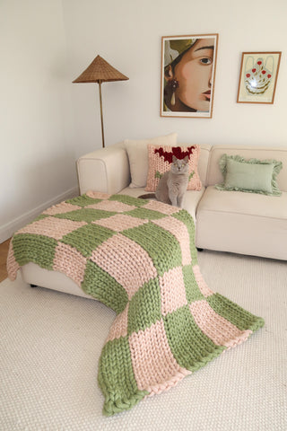Colossal Knit Blanket - Fern Check