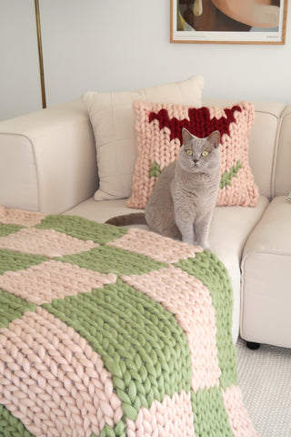 Colossal Knit Blanket - Fern Check