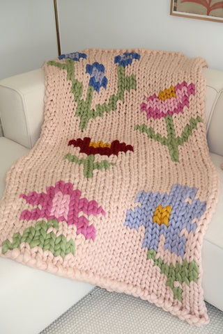 Colossal Knit Blanket - Meadow Bloom