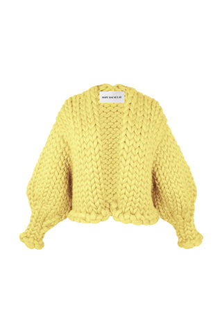 イエローのコロッサルニットカーディガン