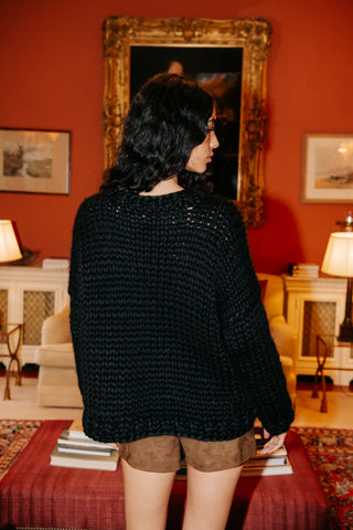 Grobstrickpullover mit blauem Fischmuster