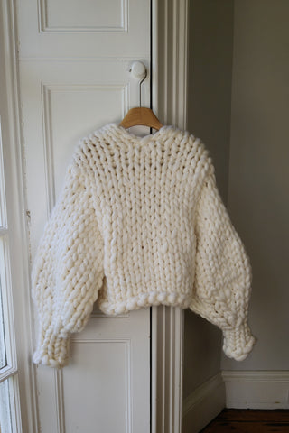 White Colossal Knit Cardigan S/M (Sample)