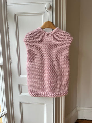 1von1 Babyrosa Weste mit Blumen (Beispiel)