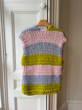 1von1 Grobstrickweste mit Streifen (Beispiel)