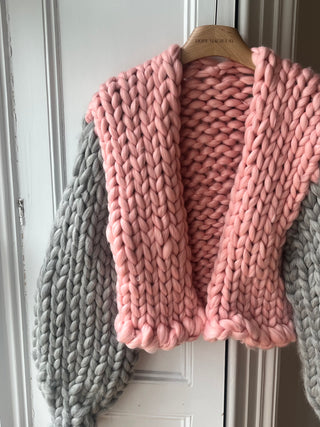 Wren Midi Grobstrick-Cardigan (Beispiel)