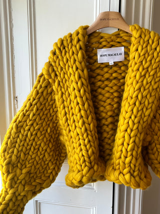 Wren Midi Grobstrick-Cardigan (Beispiel)