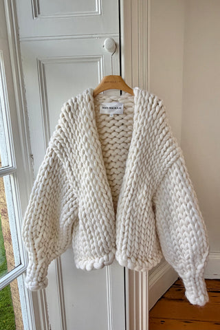 White Colossal Knit Cardigan L/XL (Merino Sample)