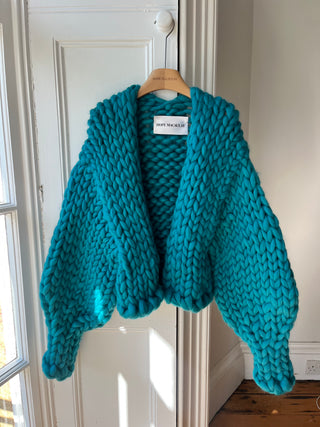 Wren Midi Grobstrick-Cardigan (Beispiel)