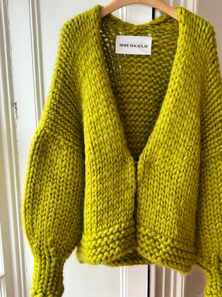 Wren Midi Grobstrick-Cardigan (Beispiel)