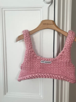 Grobstrick-Bralette in Stachelbeere (Beispiel)