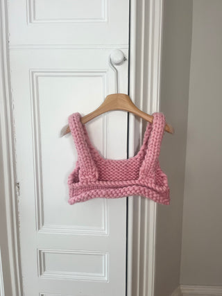 Grobstrick-Bralette in Stachelbeere (Beispiel)