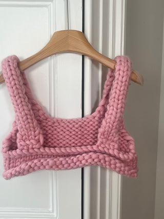 Grobstrick-Bralette in Stachelbeere (Beispiel)